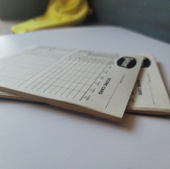 Yahtzee Game Pieces from 1975 copyright edition - Picture 6 of 6